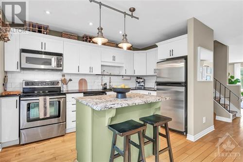 12 Townline Road W, Carleton Place, ON - Indoor Photo Showing Kitchen With Upgraded Kitchen