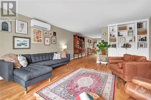 12 Townline Road W, Carleton Place, ON - Indoor Photo Showing Living Room