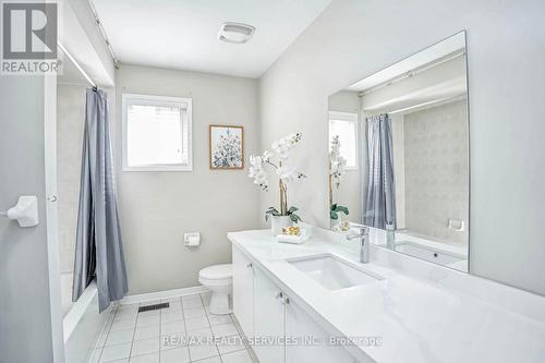 126 Luella Crescent, Brampton (Fletcher'S Meadow), ON - Indoor Photo Showing Bathroom