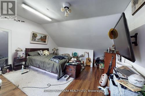 534 Queen Street E, Toronto (Moss Park), ON - Indoor Photo Showing Bedroom