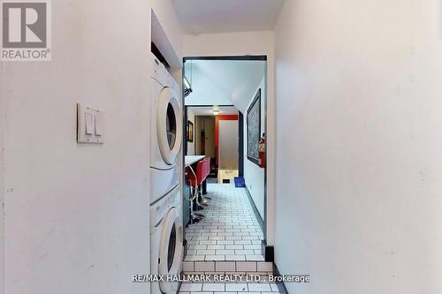 534 Queen Street E, Toronto (Moss Park), ON - Indoor Photo Showing Laundry Room