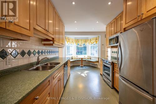 13 Forest Glen Crescent, Toronto (Bridle Path-Sunnybrook-York Mills), ON - Indoor Photo Showing Kitchen With Double Sink