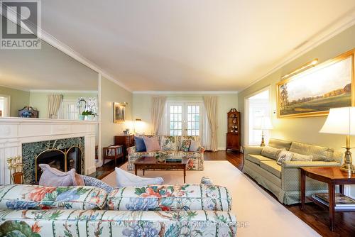 13 Forest Glen Crescent, Toronto (Bridle Path-Sunnybrook-York Mills), ON - Indoor Photo Showing Living Room With Fireplace