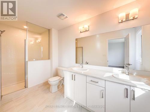 21 Sorbara Way, Whitby, ON - Indoor Photo Showing Bathroom