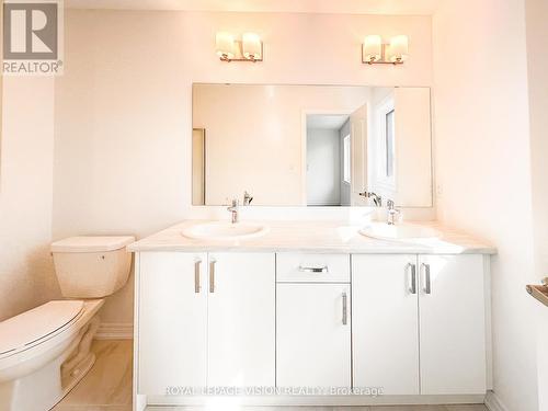 21 Sorbara Way, Whitby, ON - Indoor Photo Showing Bathroom