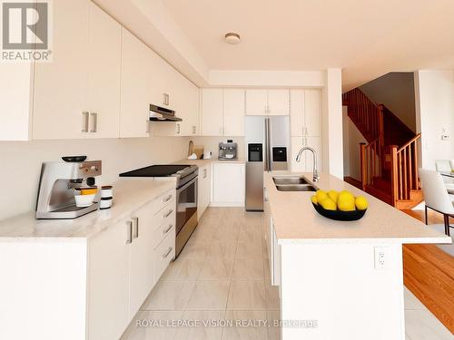 21 Sorbara Way, Whitby, ON - Indoor Photo Showing Kitchen With Double Sink With Upgraded Kitchen