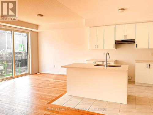 21 Sorbara Way, Whitby, ON - Indoor Photo Showing Kitchen