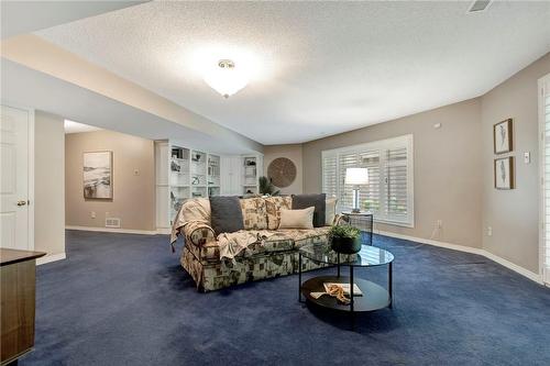 2120 Headon Road|Unit #23, Burlington, ON - Indoor Photo Showing Living Room