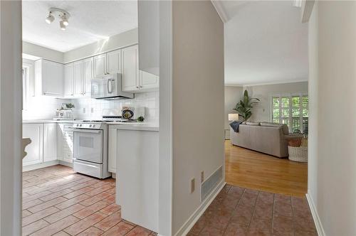 2120 Headon Road|Unit #23, Burlington, ON - Indoor Photo Showing Kitchen