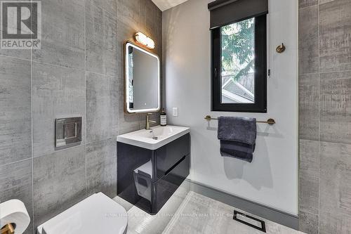 1617 Trotwood Avenue, Mississauga (Mineola), ON - Indoor Photo Showing Bathroom