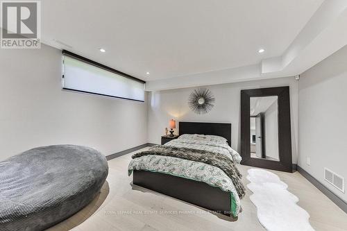 1617 Trotwood Avenue, Mississauga (Mineola), ON - Indoor Photo Showing Bedroom