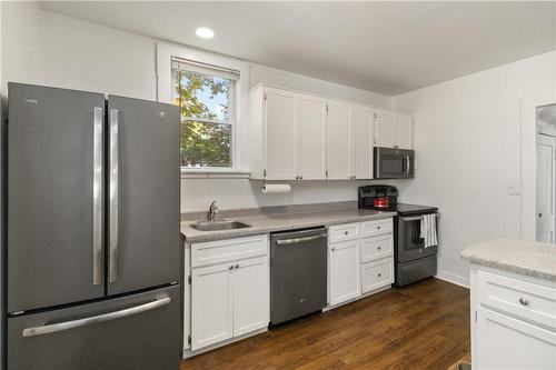 295 Plains Road W, Burlington, ON - Indoor Photo Showing Kitchen