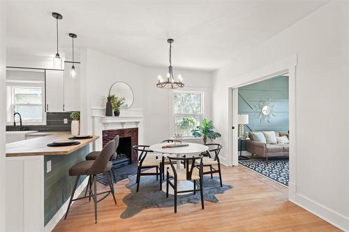 469 Gertrude Avenue, Winnipeg, MB - Indoor Photo Showing Dining Room