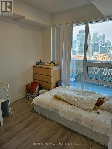 1802 - 138 Downes Street, Toronto (Waterfront Communities), ON - Indoor Photo Showing Bedroom