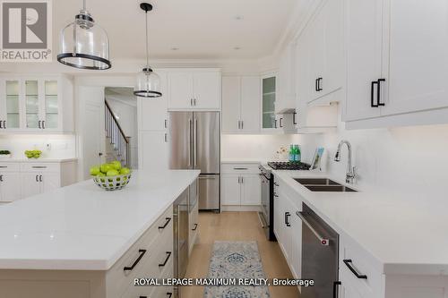 42 Fairfield Avenue, Toronto (Long Branch), ON - Indoor Photo Showing Kitchen With Stainless Steel Kitchen With Double Sink With Upgraded Kitchen