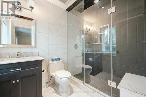 1647 Trotwood Avenue, Mississauga, ON - Indoor Photo Showing Bathroom