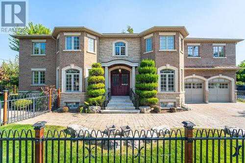 1647 Trotwood Avenue, Mississauga, ON - Outdoor With Facade