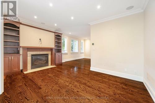 1647 Trotwood Avenue, Mississauga, ON - Indoor With Fireplace