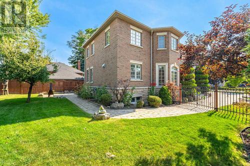 1647 Trotwood Avenue, Mississauga, ON - Outdoor