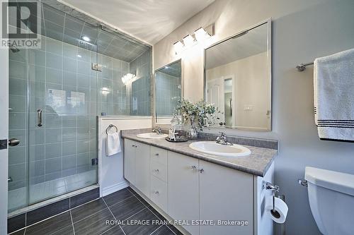 1202 Peelar Crescent, Innisfil (Lefroy), ON - Indoor Photo Showing Bathroom