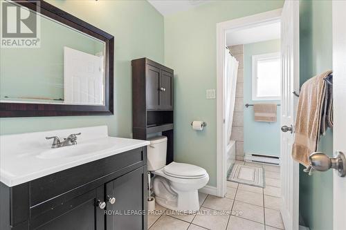 28 Somerset Street, Quinte West, ON - Indoor Photo Showing Bathroom