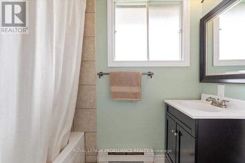 28 Somerset Street, Quinte West, ON - Indoor Photo Showing Bathroom