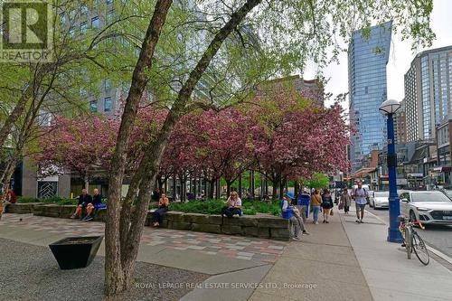 1703 - 110 Bloor Street W, Toronto (Annex), ON - Outdoor