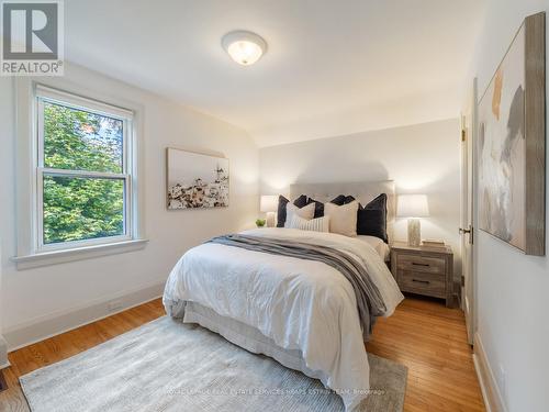 560 Hillsdale Avenue E, Toronto (Mount Pleasant East), ON - Indoor Photo Showing Bedroom