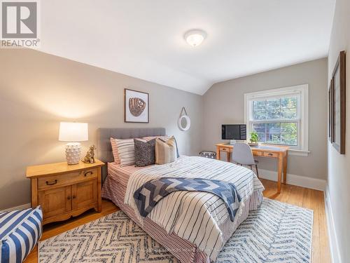 560 Hillsdale Avenue E, Toronto (Mount Pleasant East), ON - Indoor Photo Showing Bedroom