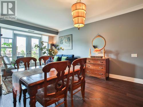 401 - 9 Burnhamthorpe Crescent, Toronto (Islington-City Centre West), ON - Indoor Photo Showing Dining Room