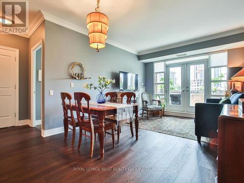 401 - 9 Burnhamthorpe Crescent, Toronto (Islington-City Centre West), ON - Indoor Photo Showing Dining Room