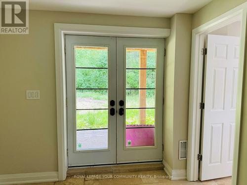 87 Maple Grove Avenue, Richmond Hill, ON - Indoor Photo Showing Other Room