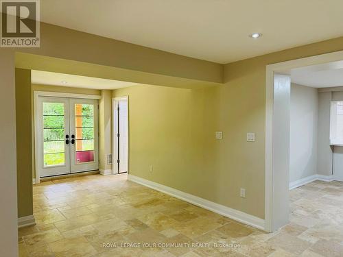 87 Maple Grove Avenue, Richmond Hill, ON - Indoor Photo Showing Other Room