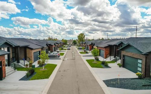 5 133 Camp Manitou Road, Winnipeg, MB - Outdoor With Facade