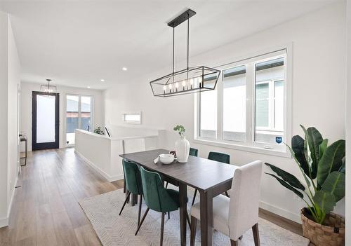 5 133 Camp Manitou Road, Winnipeg, MB - Indoor Photo Showing Dining Room