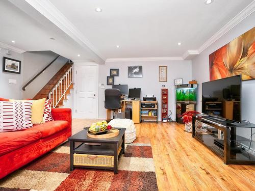 Salle familiale - 10275  - 10279 Rue Tanguay, Montréal (Ahuntsic-Cartierville), QC - Indoor Photo Showing Living Room