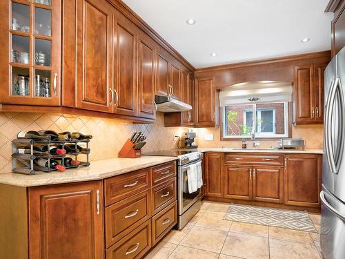 Cuisine - 10275  - 10279 Rue Tanguay, Montréal (Ahuntsic-Cartierville), QC - Indoor Photo Showing Kitchen With Upgraded Kitchen