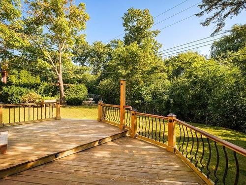 Backyard - 111 Av. Amberley, Pointe-Claire, QC - Outdoor With Deck Patio Veranda