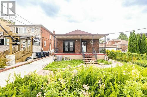 9 Hertford Avenue, Toronto (Keelesdale-Eglinton West), ON - Outdoor