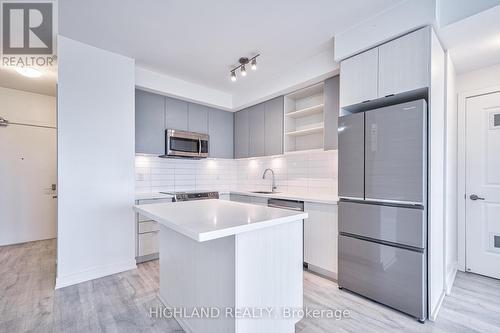 805 - 4699 Glen Erin Drive, Mississauga (Central Erin Mills), ON - Indoor Photo Showing Kitchen With Upgraded Kitchen