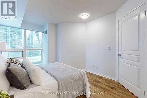 1801 - 18 Yonge Street, Toronto (Waterfront Communities), ON - Indoor Photo Showing Bedroom