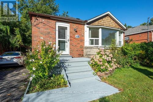 18 Anneke Road, Toronto (Birchcliffe-Cliffside), ON - Outdoor