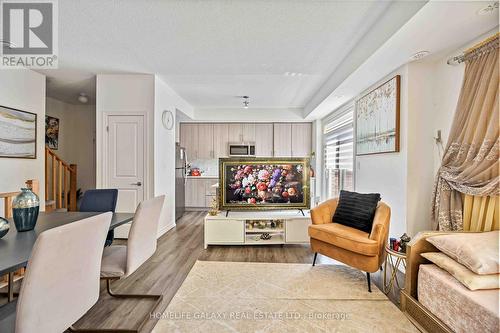 94 - 1802 Rex Heath Drive, Pickering, ON - Indoor Photo Showing Living Room