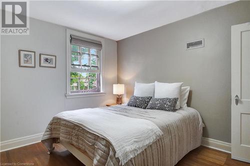 9 Lansdowne Road S, Cambridge, ON - Indoor Photo Showing Bedroom