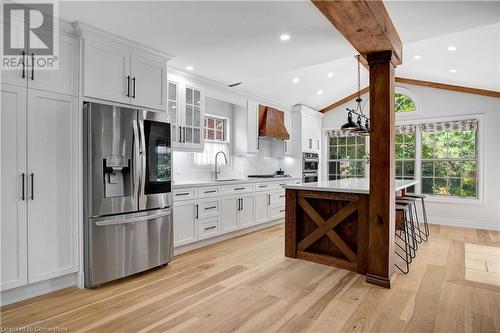 9 Lansdowne Road S, Cambridge, ON - Indoor Photo Showing Kitchen With Upgraded Kitchen