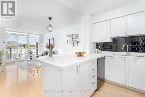 519 - 1000 King Street W, Toronto (Trinity-Bellwoods), ON - Indoor Photo Showing Kitchen