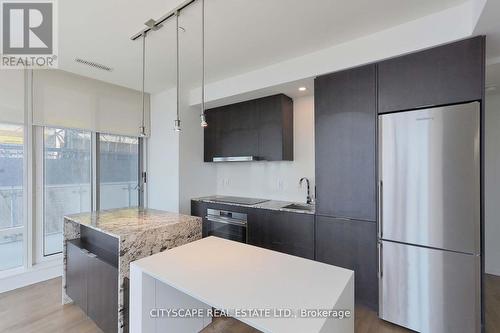 4107 - 1 Bloor Street, Toronto, ON - Indoor Photo Showing Kitchen