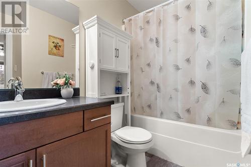 845 Connaught Street, Regina, SK - Indoor Photo Showing Bathroom