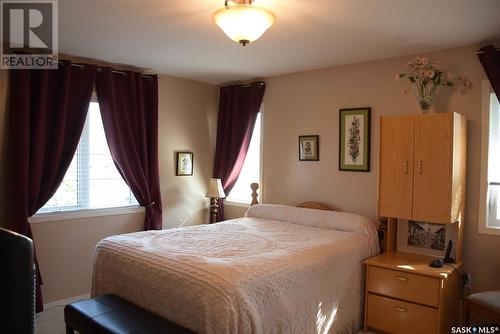 2 200 4Th Street W, Fort Qu'Appelle, SK - Indoor Photo Showing Bedroom