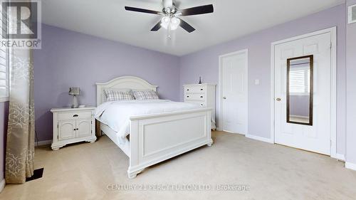 567 Greenhill Avenue, Oshawa (Samac), ON - Indoor Photo Showing Bedroom